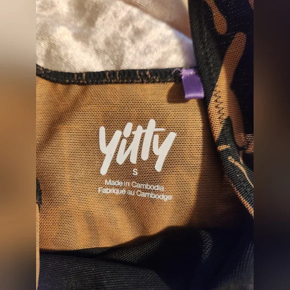 Yitty Set - Picture 2 of 4